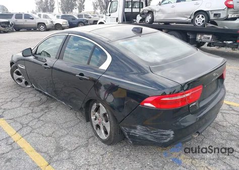 2018 Jaguar Xe 25T z USA, uszkodzony, nr VIN SAJAR4FX6JCP35914